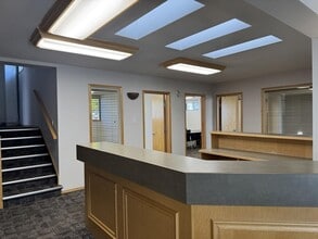 290 10 St N, Lethbridge, AB à louer Photo intérieure– Image 2 sur 7