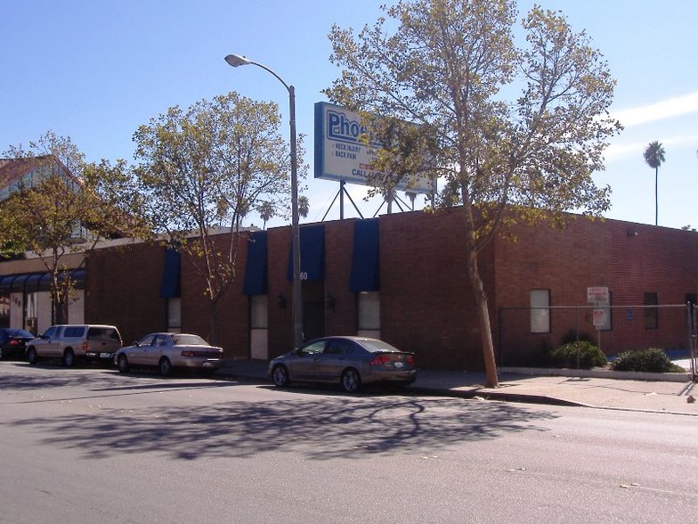 160 E Holt Ave, Pomona, CA à louer - Photo de l’immeuble – Image 3 sur 17