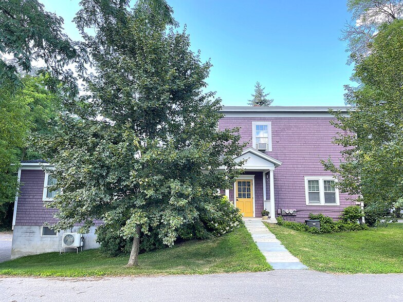 205 Brooklea Dr, Fayetteville, NY à vendre - Photo de l’immeuble – Image 2 sur 45