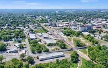 605 E Mulberry St, Sherman, TX à louer - Photo de l’immeuble – Image 2 sur 3