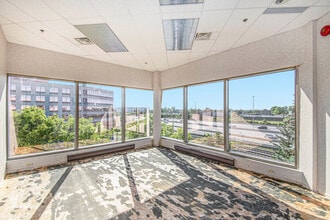 1223 Michael St, Gloucester, ON à louer Photo intérieure– Image 2 sur 12