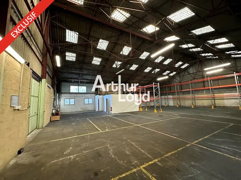 Local d’activités dans La Trinité à louer - Photo intérieure – Image 1 sur 2