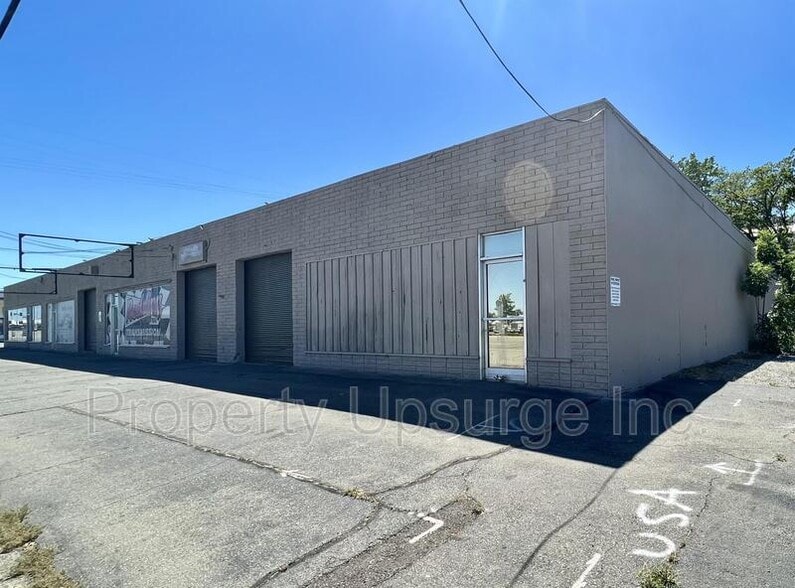 3390-3424 S Market St, Redding, CA à louer - Photo de l’immeuble – Image 1 sur 10