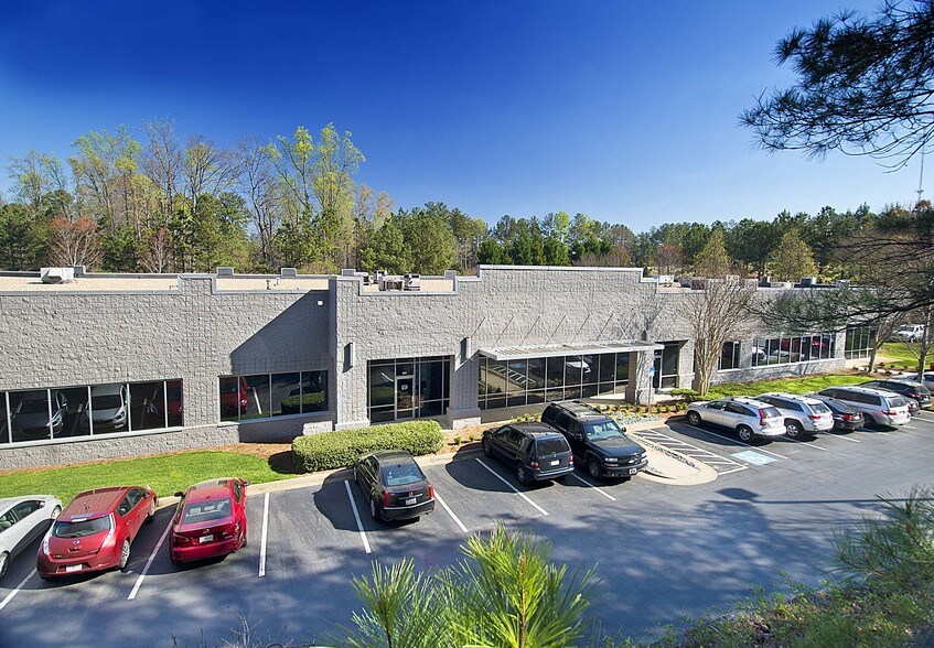 1750 Founders Pky, Alpharetta, GA à louer - Photo de l’immeuble – Image 1 sur 12