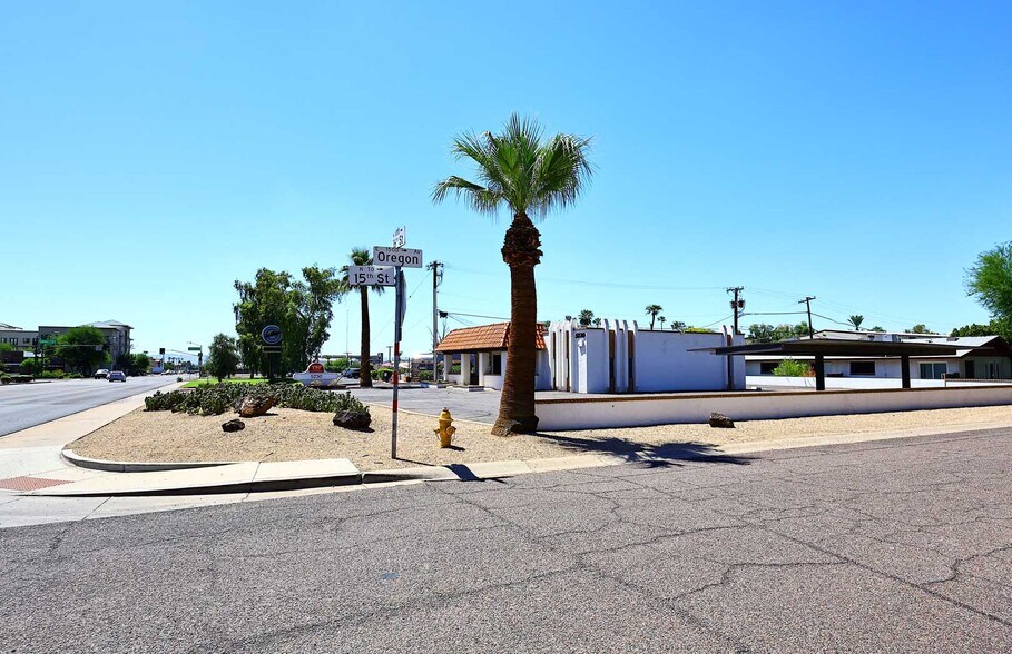 5230 N 16th St, Phoenix, AZ à vendre - Photo de l’immeuble – Image 3 sur 11