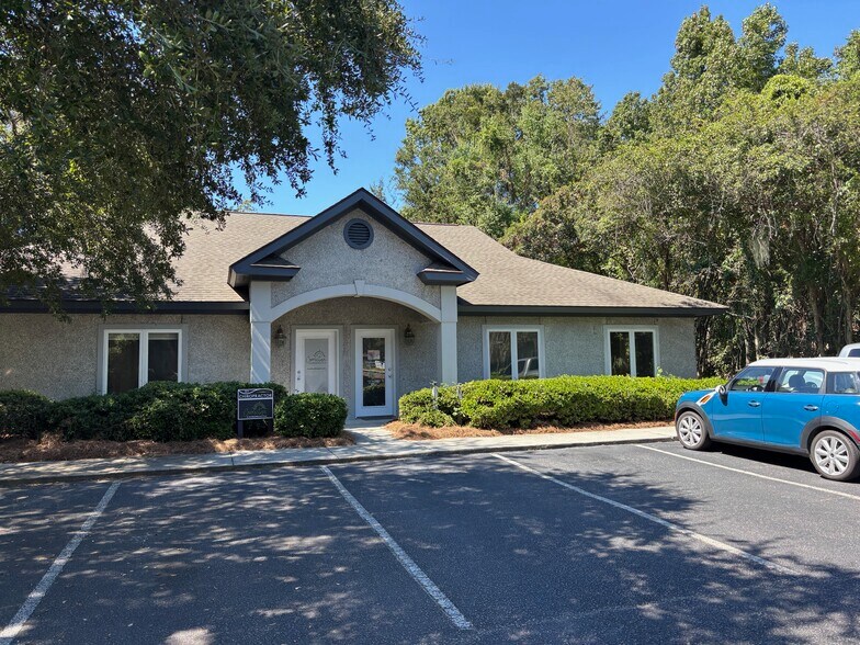 1264 Ribaut Rd, Beaufort, SC à louer - Photo de l’immeuble – Image 2 sur 3