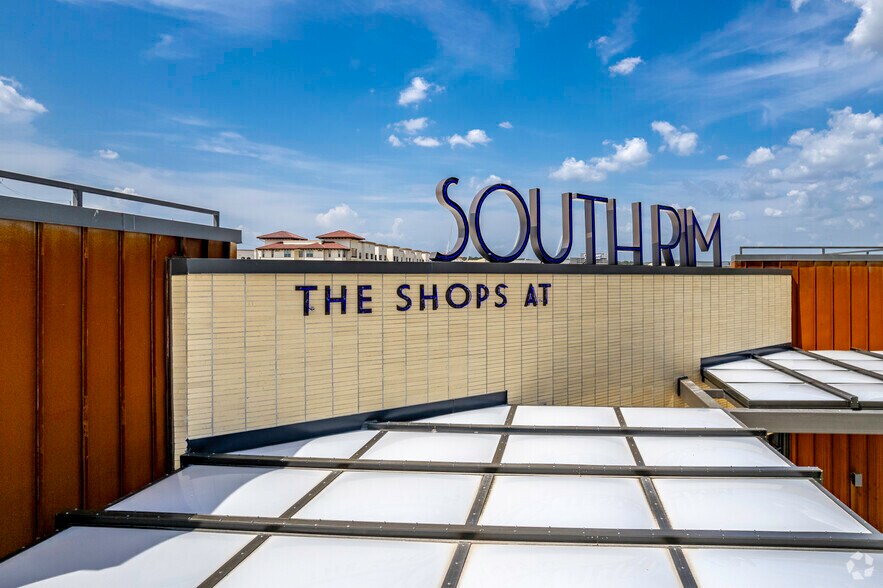 5311 N Loop 1604 W, San Antonio, TX à louer - Photo de l’immeuble – Image 3 sur 14