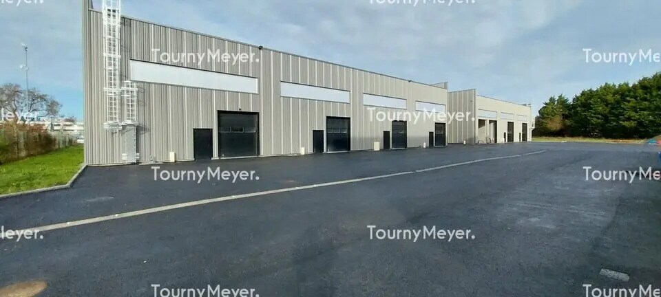 Local d'activités dans Thouaré-sur-Loire à vendre Photo de l’immeuble– Image 1 sur 6