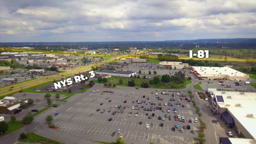 21800-21880 Towne Center Dr, Watertown, NY à louer - Vidéo sur l’annonce professionnelle – Image 2 sur 28