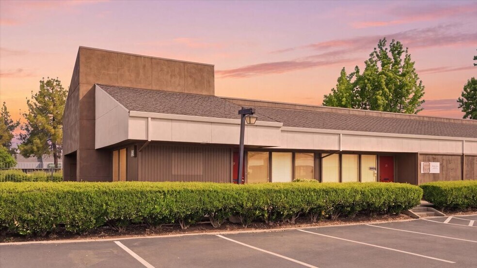 2027 Grand Canal Blvd, Stockton, CA à vendre - Photo de l’immeuble – Image 1 sur 13