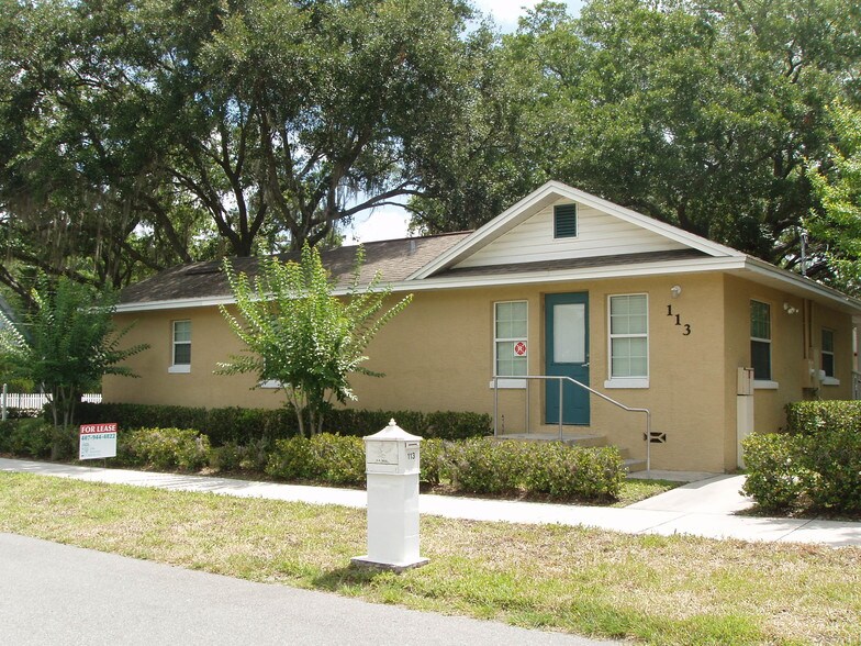 113 N Dillingham Ave, Kissimmee, FL à louer - Photo de l’immeuble – Image 1 sur 12