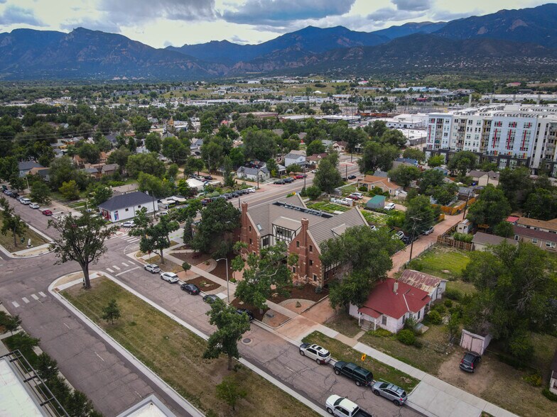 620 S Cascade Ave, Colorado Springs, CO à vendre - Photo de l’immeuble – Image 2 sur 8
