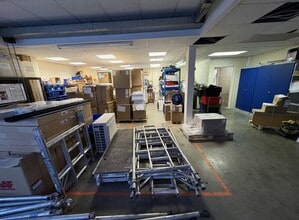 25 Ensign Way, Southampton à louer Photo intérieure– Image 1 sur 5