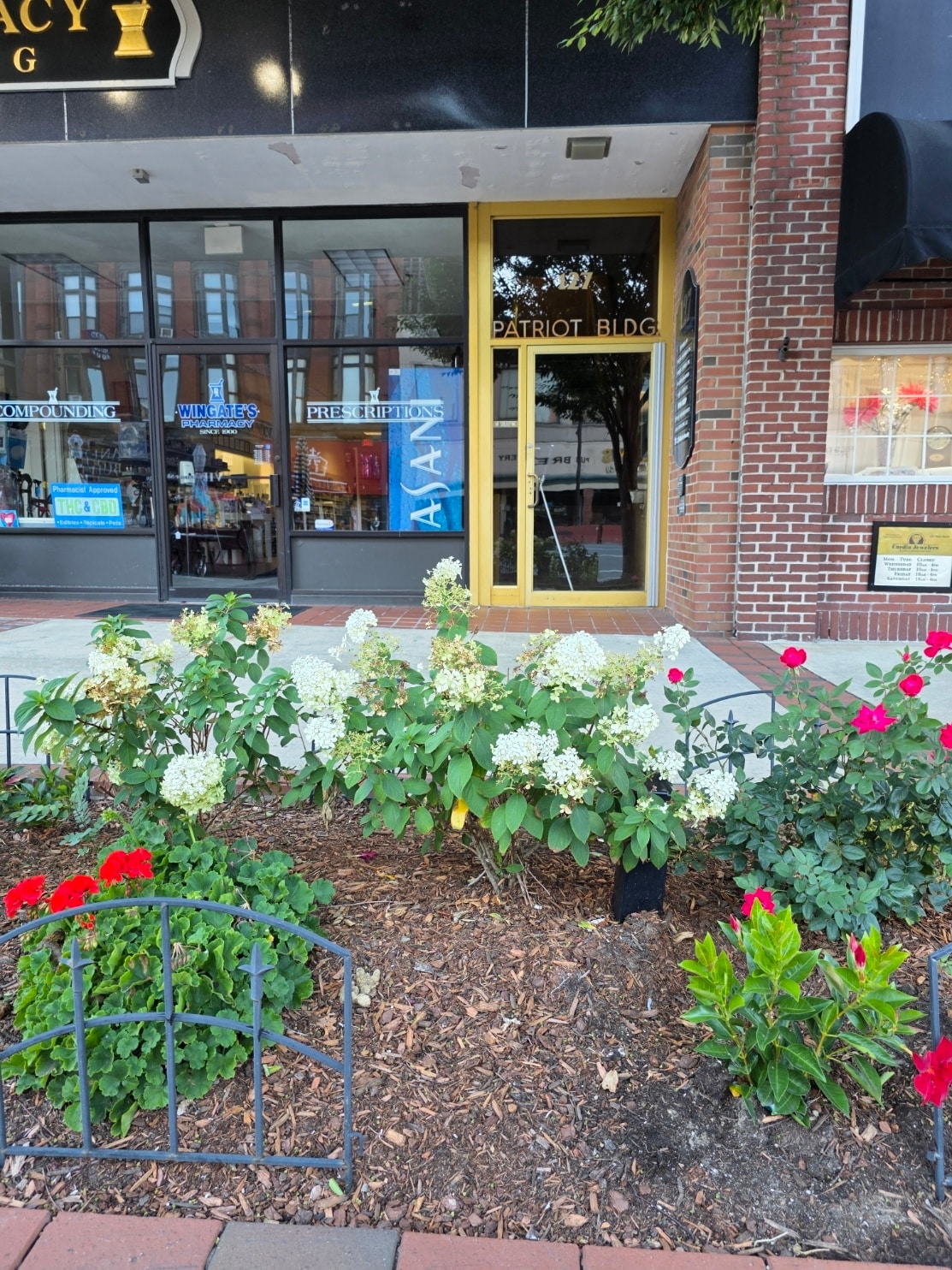 127-137 Main St, Nashua, NH à louer Photo de l’immeuble– Image 1 sur 2