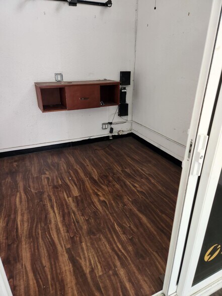 2822 W Slauson Ave, Los Angeles, CA à louer - Photo de l’immeuble – Image 3 sur 4