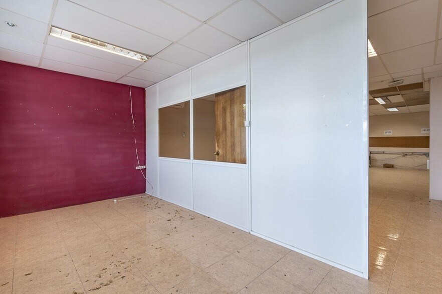 Local commercial dans Granada à louer - Photo intérieure – Image 1 sur 20