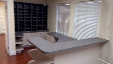 1405 NW 13th St, Gainesville, FL à louer - Vidéo sur l’annonce professionnelle 