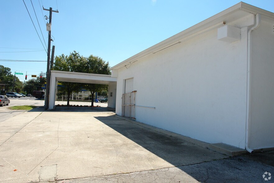 910 W International Speedway Blvd, Daytona Beach, FL à vendre - Photo de l’immeuble – Image 2 sur 23