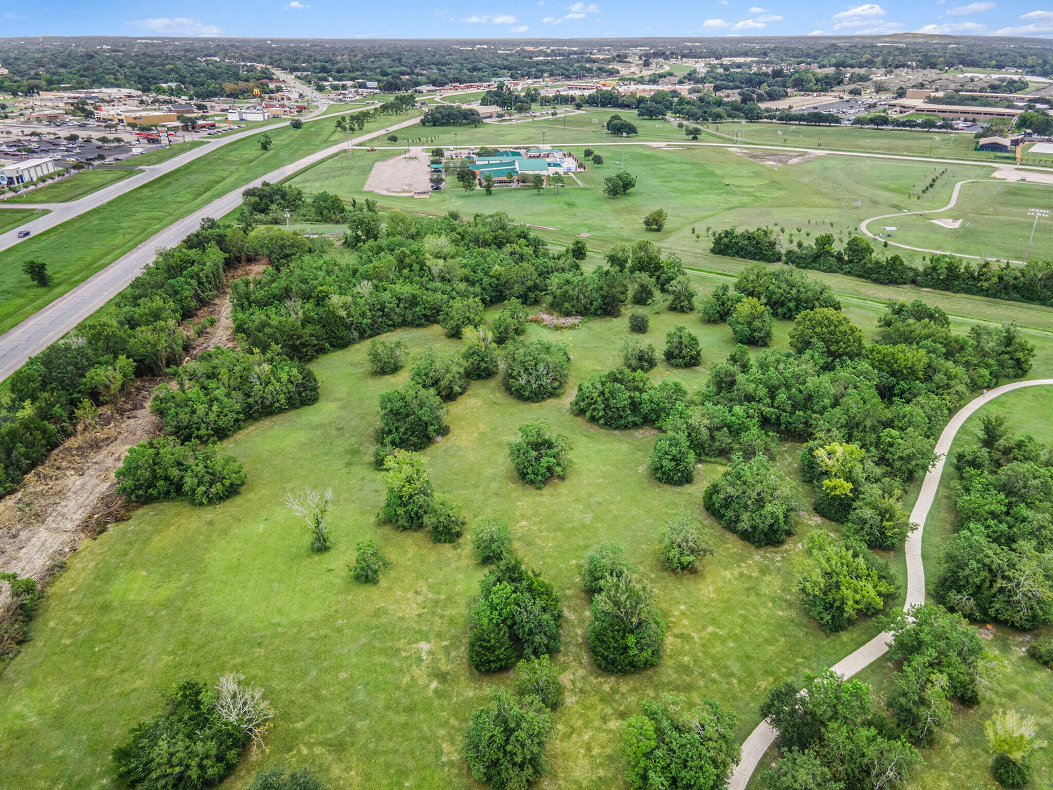 3111 TX-35 Loop, Alvin, TX à vendre Photo principale– Image 1 sur 6