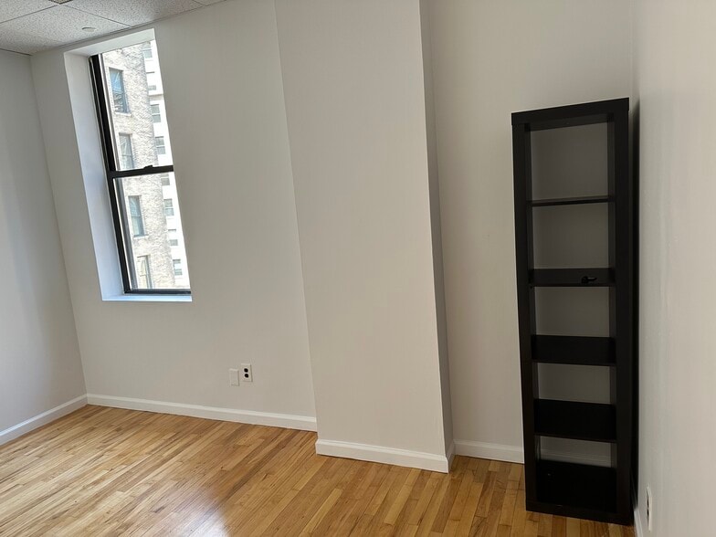 928 Broadway, New York, NY à louer - Photo de l’immeuble – Image 3 sur 4
