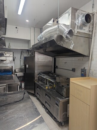 Plus de détails pour 201 W 14th St, New York, NY - Local commercial à louer