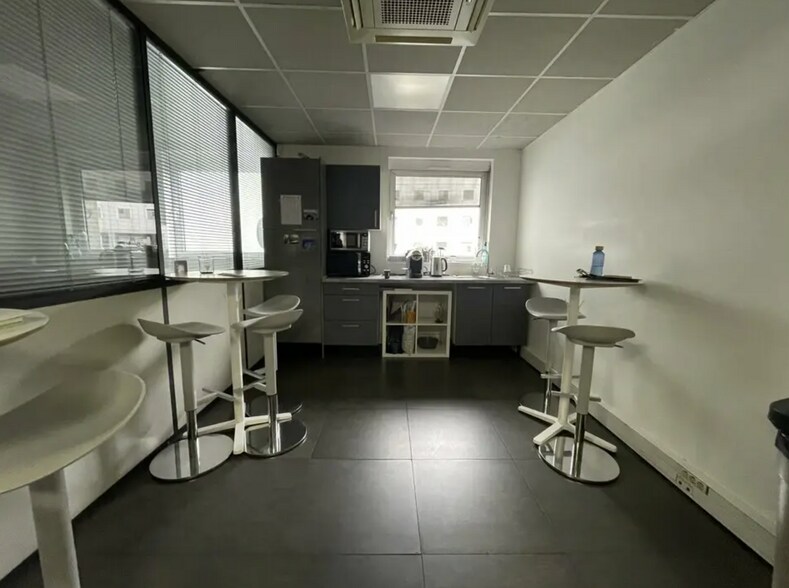Bureau dans Lyon à louer - Photo intérieure – Image 3 sur 9