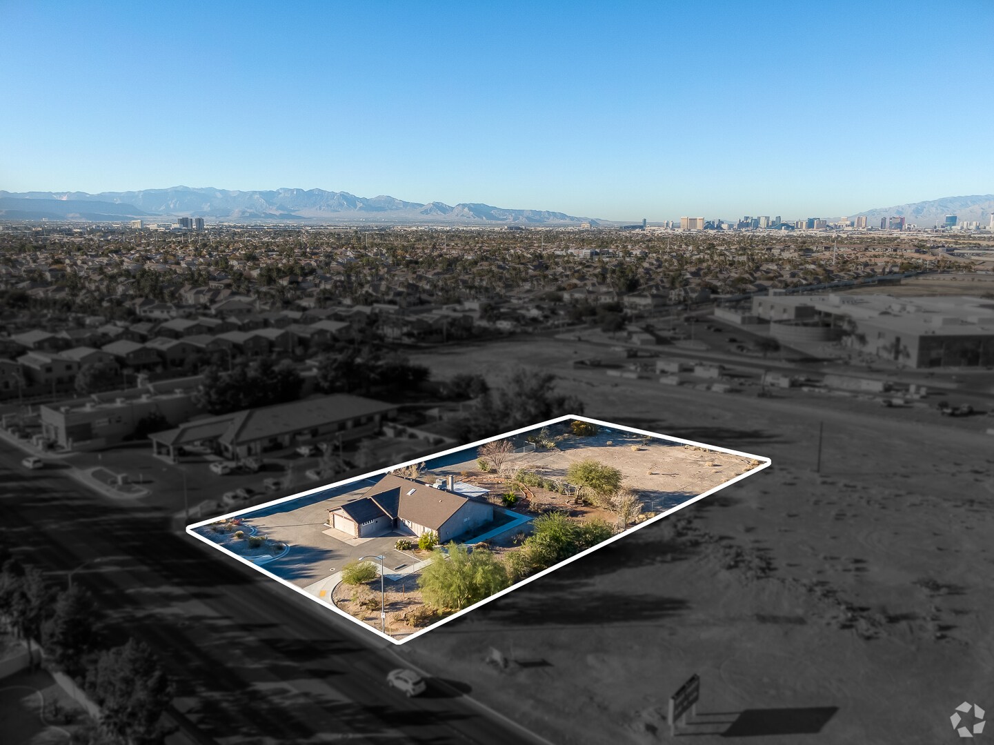 1620 E Serene Ave, Las Vegas, NV à louer Aérien– Image 1 sur 15