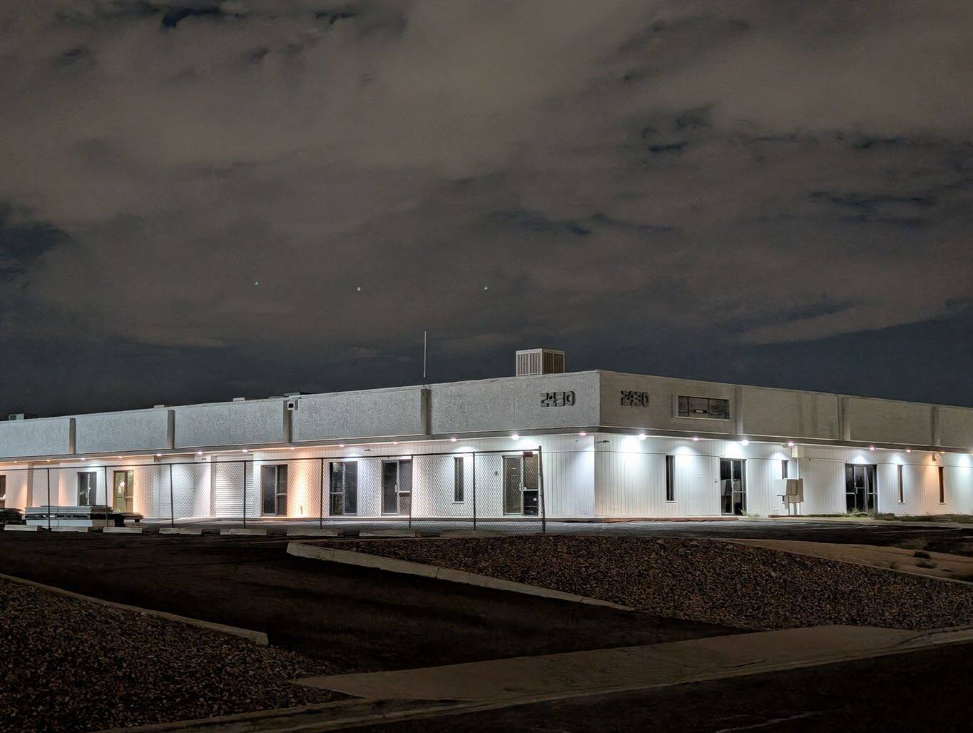 2430 S 20th St, Phoenix, AZ à louer Photo principale– Image 1 sur 4