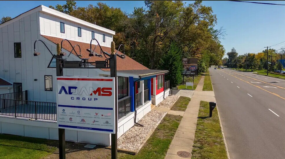 1221 Bloomfield Ave, Fairfield, NJ à louer - Photo de l’immeuble – Image 3 sur 4