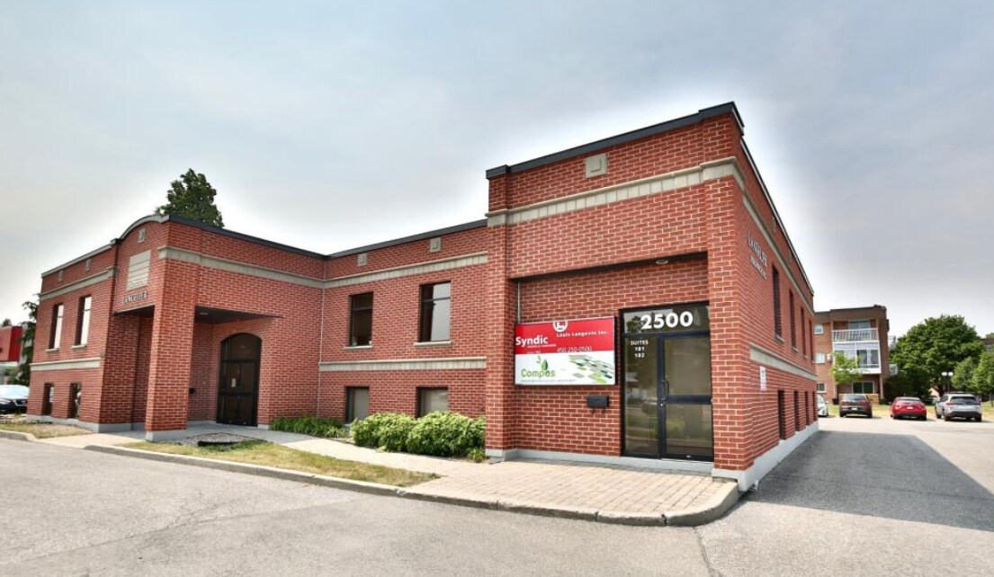 2500 Boul Casavant O, Saint-hyacinthe, QC à louer Photo principale– Image 1 sur 5