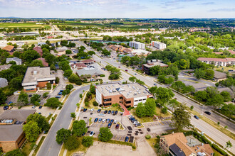 7617 Mineral Point Rd, Madison, WI - VUE AÉRIENNE  vue de carte - Image1