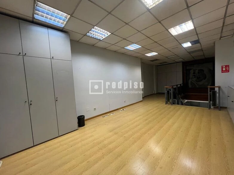 Immeuble residentiel dans Madrid, Madrid à vendre - Photo intérieure – Image 3 sur 6