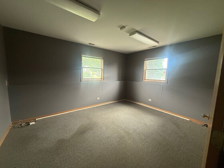 1430 DeKalb Ave, Sycamore, IL à louer - Photo de l’immeuble – Image 3 sur 8
