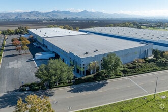 2401 Bert Dr, Hollister, CA - Vue aérienne  vue de carte - Image1