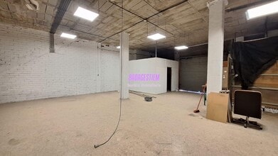 Bureaux/Local commercial dans Badalona, Barcelona à louer Photo intérieure– Image 2 sur 7