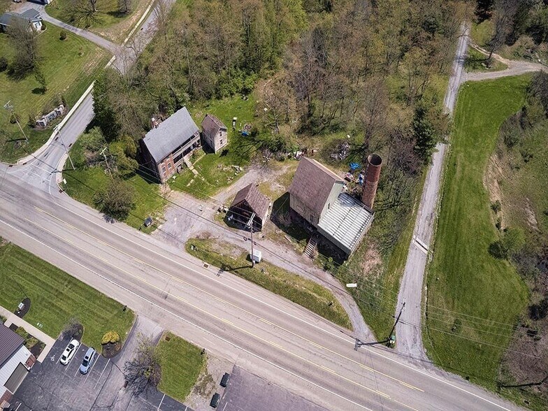 333 Perry Hwy, Harmony, PA à vendre - Photo de l’immeuble – Image 3 sur 10