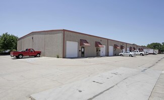Plus de détails pour 5217 Davis Blvd, North Richland Hills, TX - Local d'activités à louer