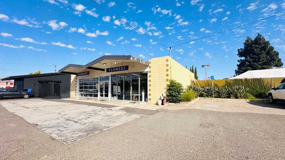 4050 Alder Ave, Fremont, CA à vendre - Photo de l’immeuble – Image 2 sur 7