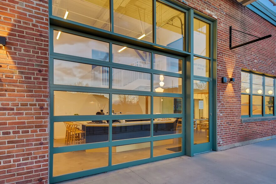 3857-3893 N Steele St, Denver, CO à louer - Photo de l’immeuble – Image 2 sur 10