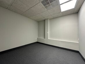 733-759 Memorial Ave, West Springfield, MA à vendre Photo intérieure– Image 1 sur 21