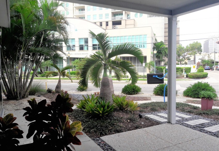 25 S Osprey Ave, Sarasota, FL à vendre - Photo de l’immeuble – Image 2 sur 9