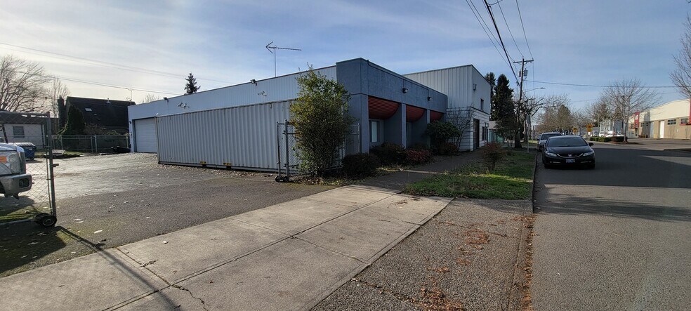 1410 Madison St, Salem, OR à louer - Photo de l’immeuble – Image 3 sur 3