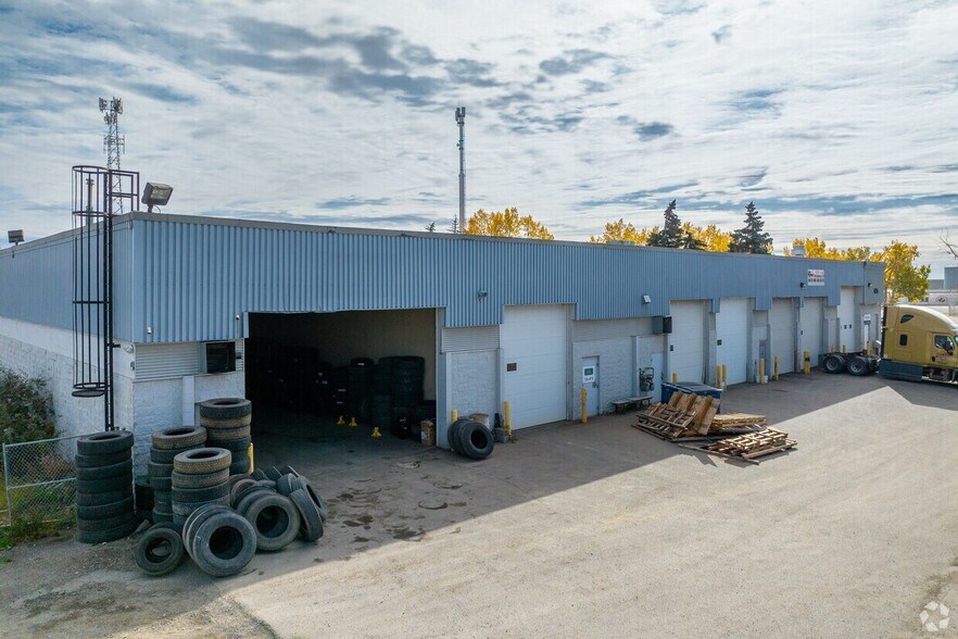 4316 64 Av SE, Calgary, AB à vendre - Photo de l’immeuble – Image 3 sur 3