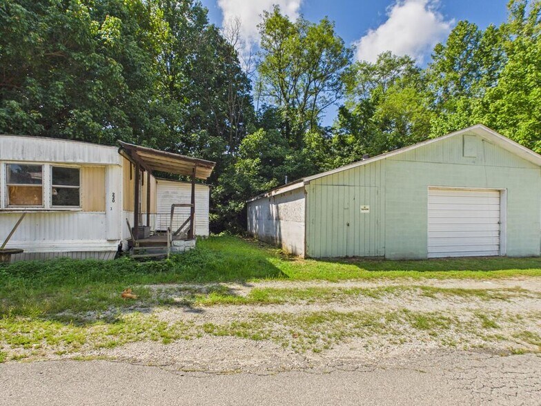 175 3rd St, Louisa, KY à vendre - Photo de l’immeuble – Image 3 sur 21