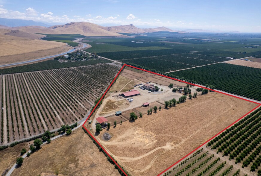 2500 E Myer Ave, Exeter, CA à vendre - Aérien – Image 2 sur 4
