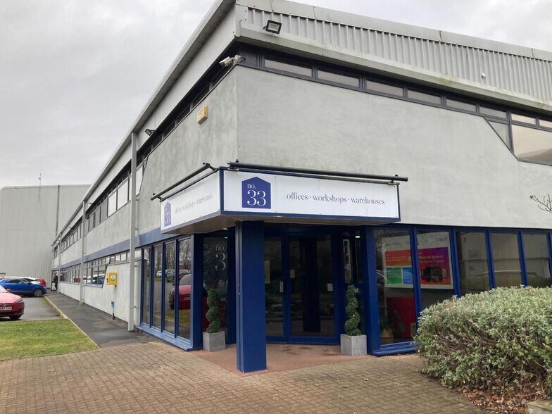 33 Bellingham Dr, Newcastle Upon Tyne à louer - Photo de l’immeuble – Image 3 sur 23