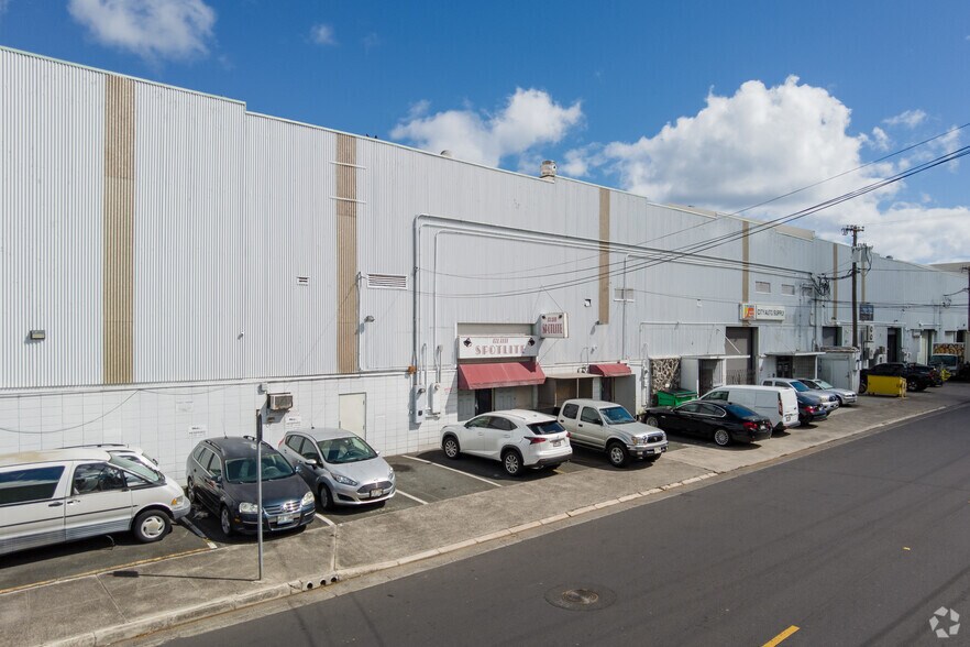 845-855 Moowaa St, Honolulu, HI à louer - Photo de l’immeuble – Image 3 sur 6