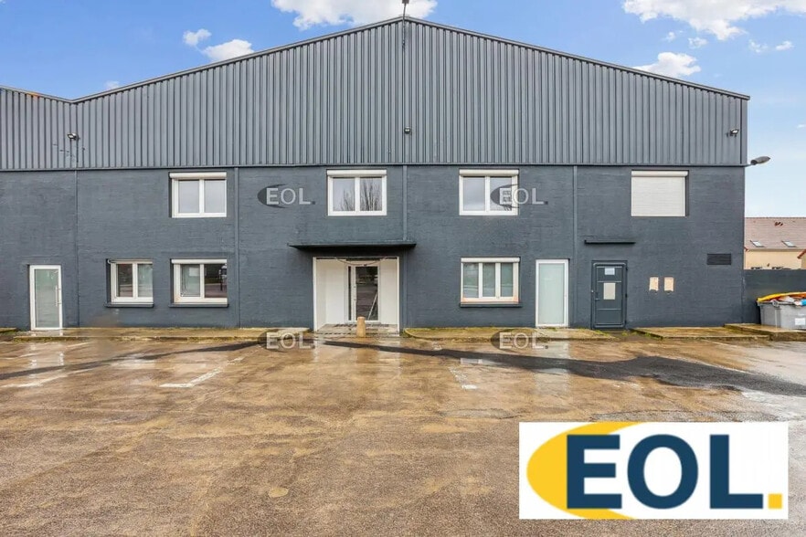 Local d’activités dans Le Mesnil-Amelot à louer - Photo de l’immeuble – Image 2 sur 10