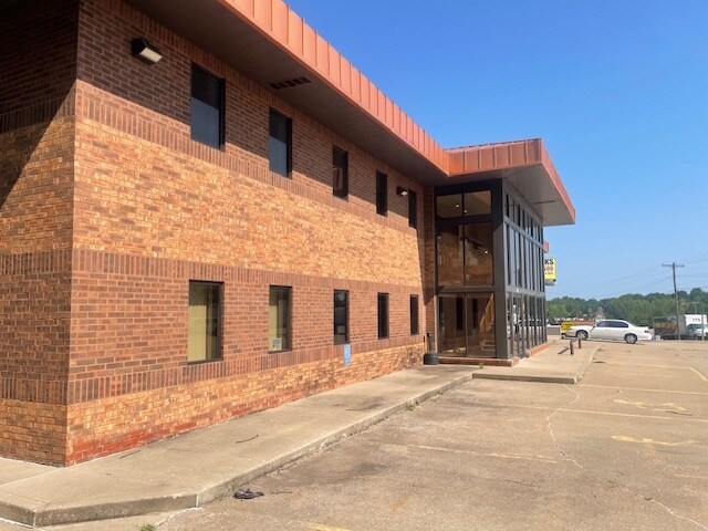 2700 N Belt Hwy, Saint Joseph, MO à vendre - Photo de l’immeuble – Image 2 sur 29