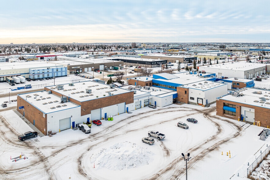 15810 114th Ave NW, Edmonton, AB à louer - Aérien – Image 3 sur 5